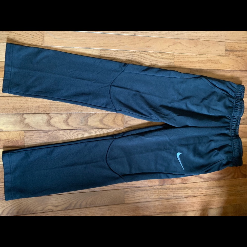 Black Nike sweatpants